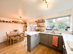 Photo 9- click for photo gallery